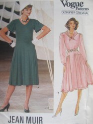 1414 JEAN MUIR SS-LS SIDE PLEAT DRESS, SCARF PATTERN SZ 12